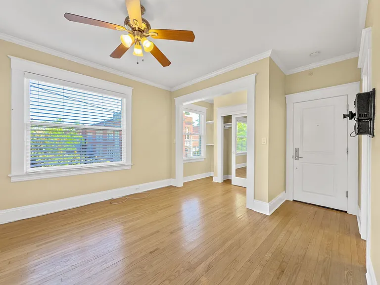 2056 NW Glisan St — Photo 24