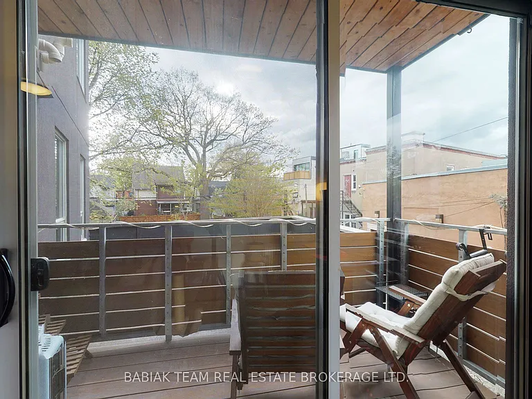 332 High Park Ave #203 — Photo 15