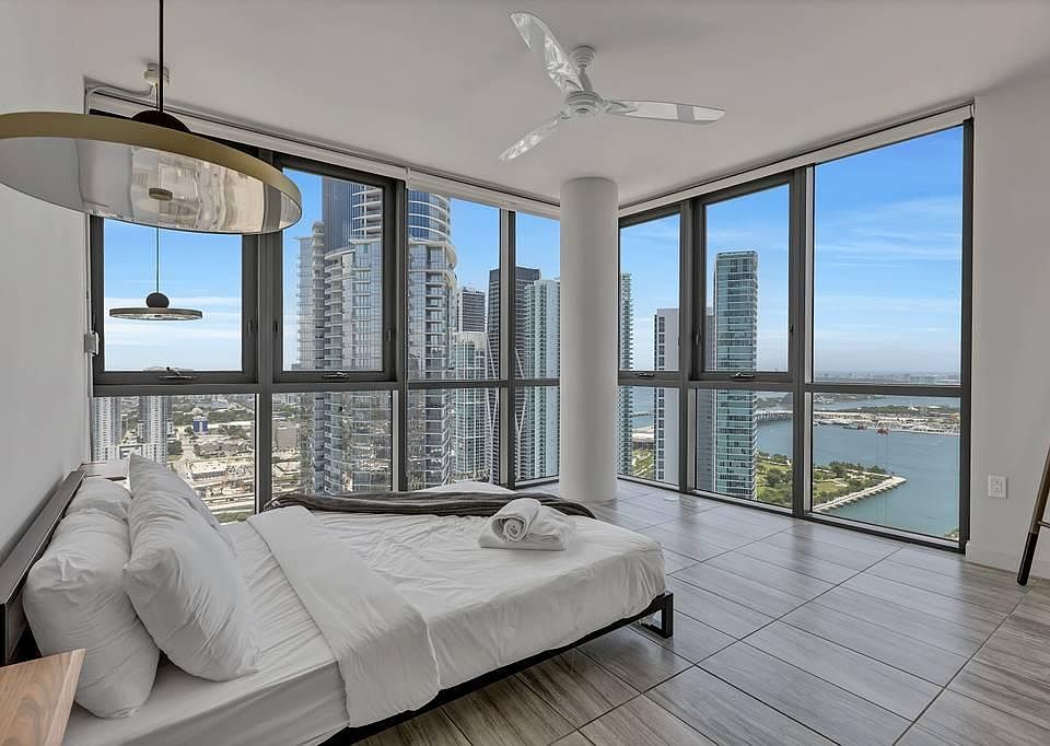 1st image of 50 NE 8th St #2807
