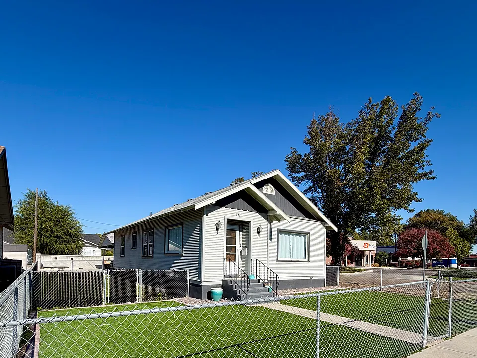 702 S Kimball Ave
