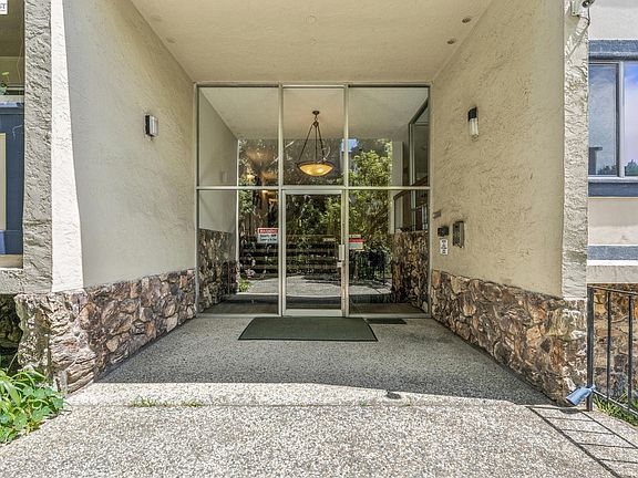 2nd image of 955 Shorepoint Ct APT 111