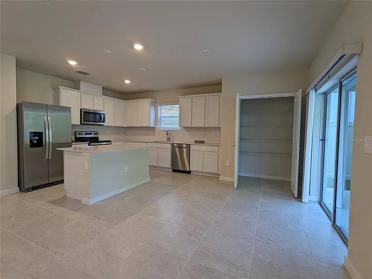 1113 Grand Hammock Ct — Photo 8