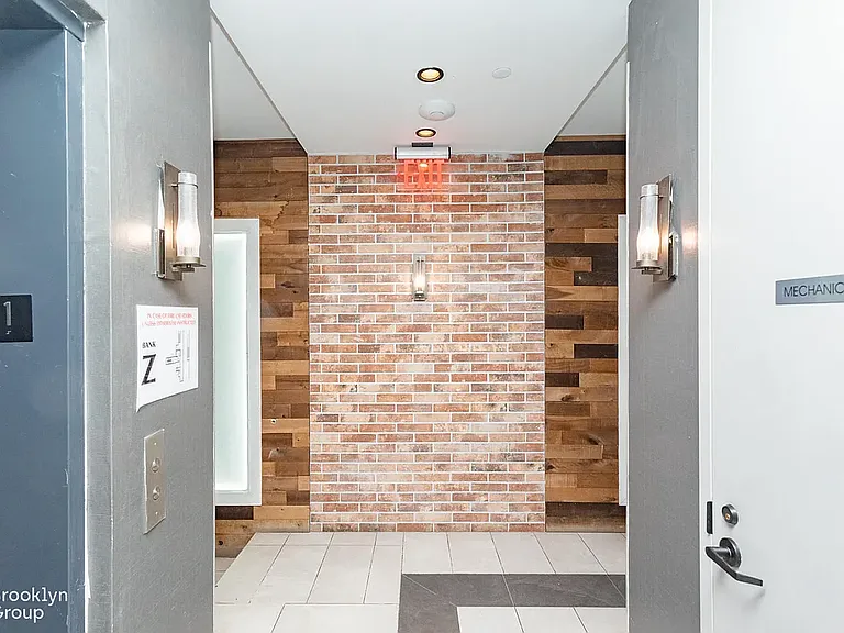 56 Box St #6B — Photo 15