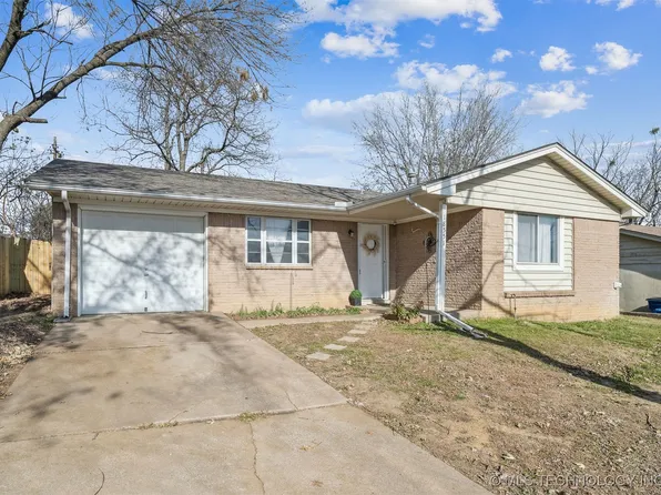18551 E Admiral Blvd, Catoosa, OK 74015