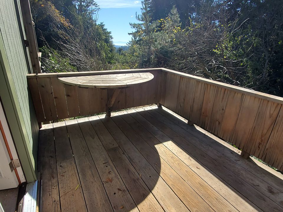 Deck off of Living Room.