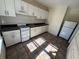 520 Cambridge St #2A, Cambridge, MA 02141