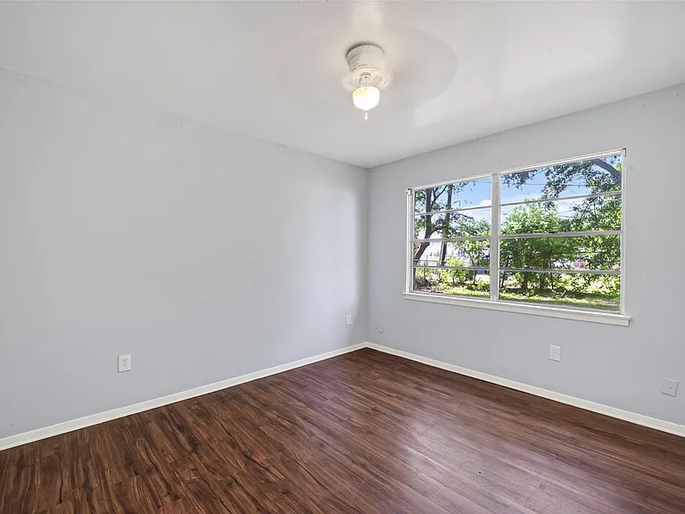 4118 Sunflower St — Photo 24