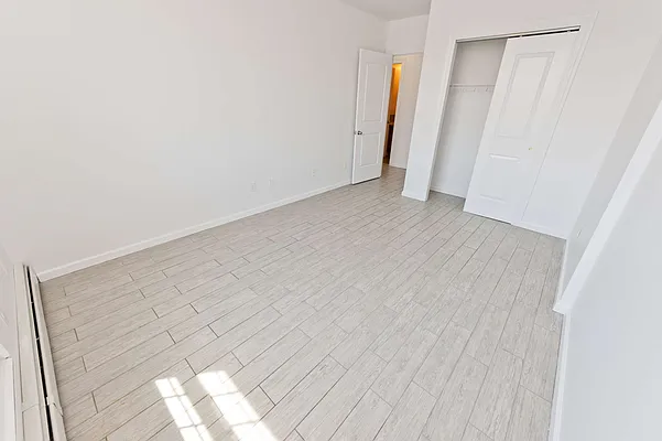 Rented by Compass | media 37