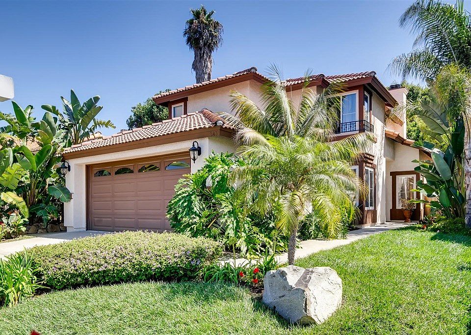 1st image of 543 Avenida Aguila