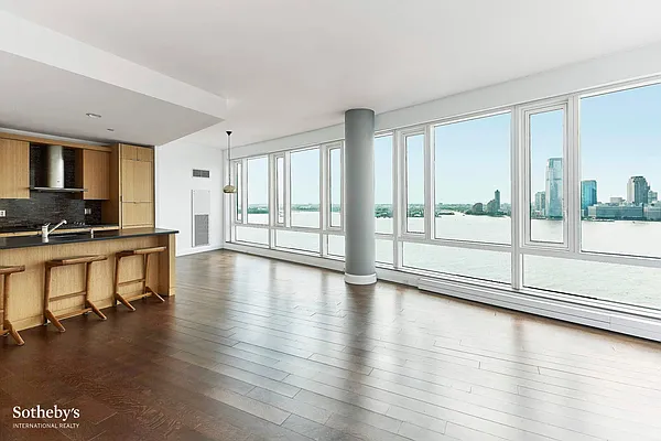 Rented by Sotheby's International Realty | media 15