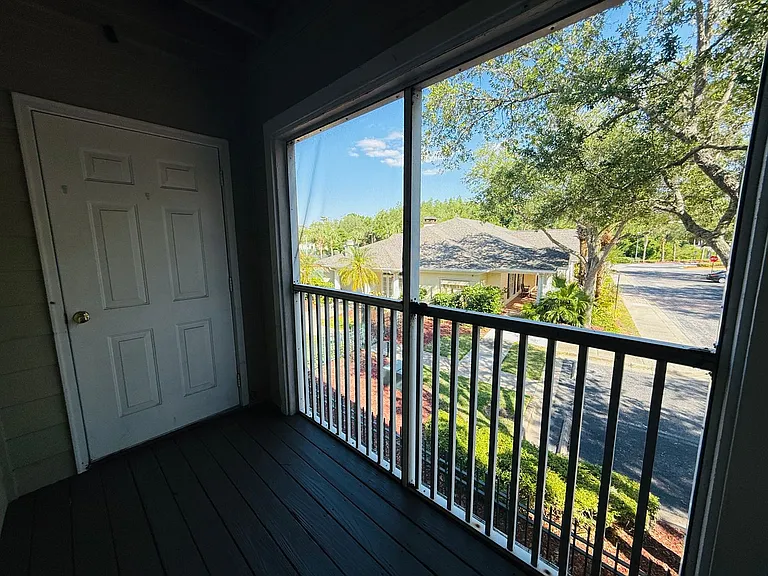18557 Bridle Club Dr — Photo 33
