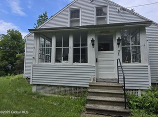 31 Hewitt Rd, Petersburgh, NY 12138