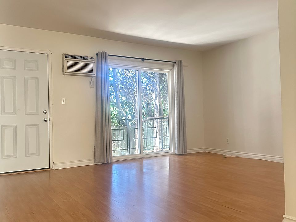 1st image of 4431 Finley Ave APT 2
