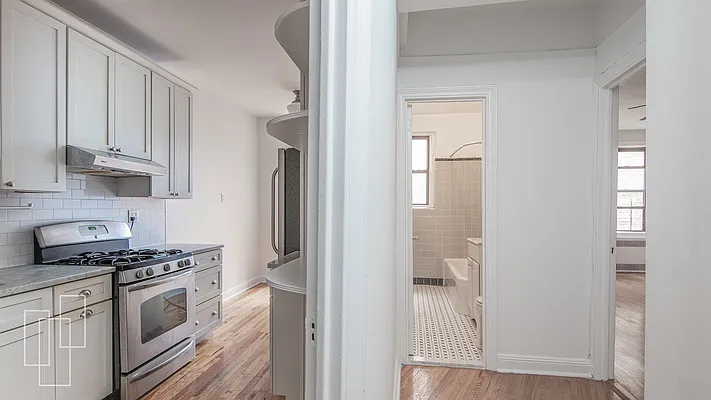 Rented by Garfield Realty  | media 33