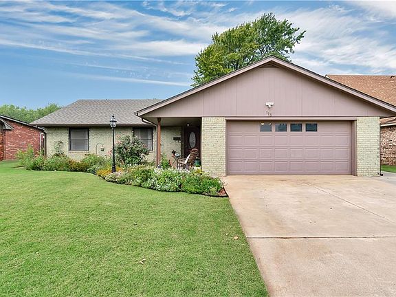 2nd image of 113 Mockingbird Ln