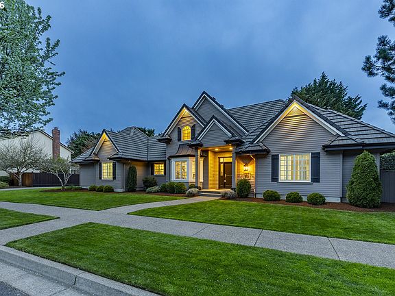 2nd image of 2332 Devon Ave