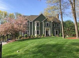 25 Ogunquit Rd, North Andover, MA 01845