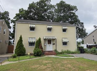 144 E 54th St FLOOR 2, Elmwood Park, NJ 07407