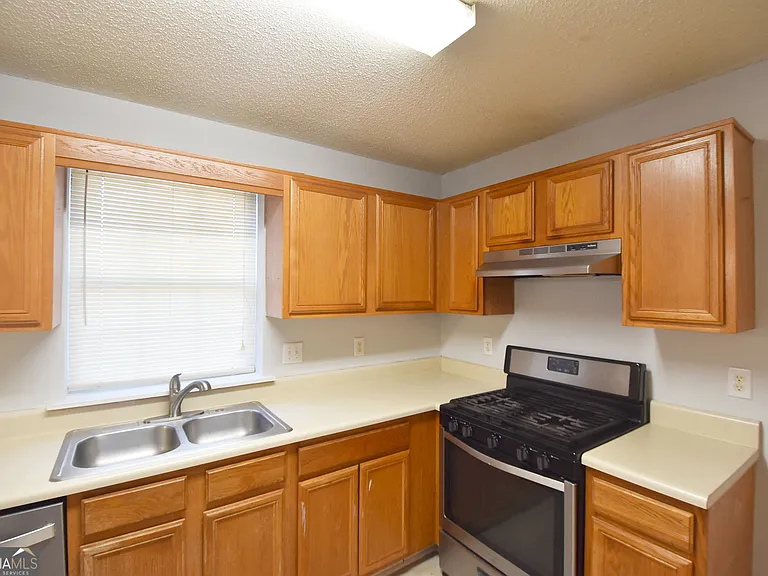 147 S Fairfield Dr — Photo 12