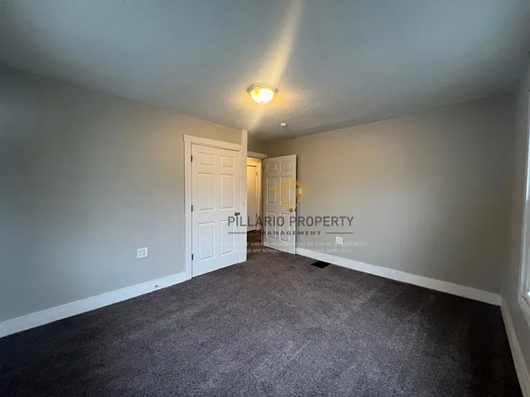 3655 N Kenwood Ave — Photo 9
