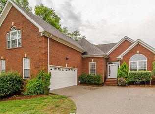 5644 Cedar Rock Dr, Nashville, TN 37211