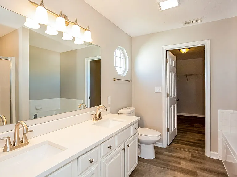 4905 Fields Blvd — Photo 12