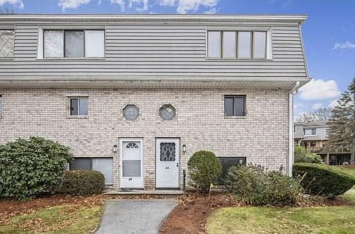 1st image of 80 Farrwood Dr