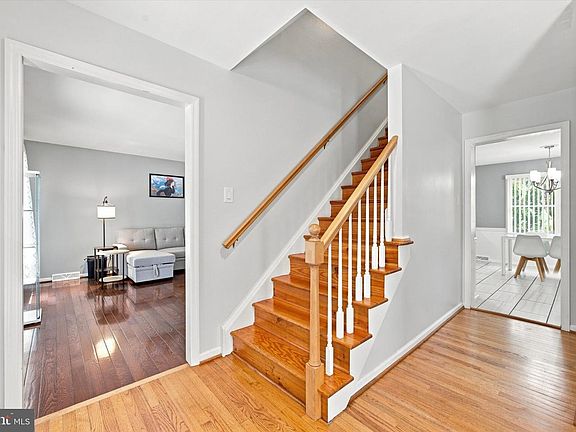 4th image of 280 Orvilla Rd