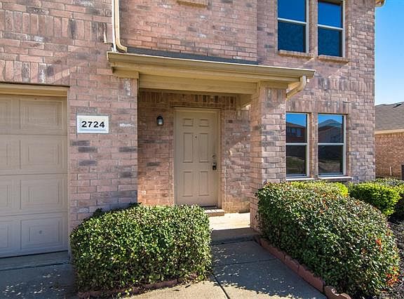 3rd image of 2724 Sierra Springs Dr