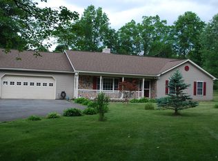 508 Creek View Ln, Brodheadsville, PA 18322