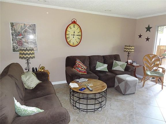 3rd image of 11310 Carriage Hill Dr APT 5