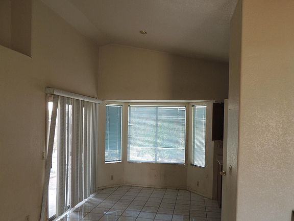 3rd image of 11005 N 60th Ave