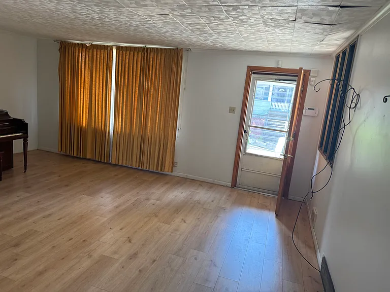 2710 Jenny Lind St #1 — Photo 8