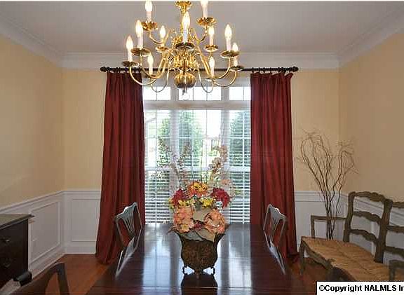 Dining room off kitchen