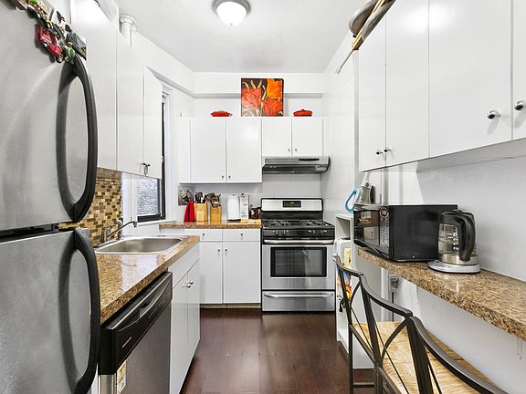 4th image of 110 W 69th St APT 5-B