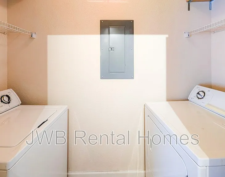 8290 Gate Pkwy W #167 — Photo 11