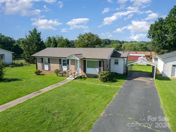 3035 Wendover Rd NW, Concord, NC 28027