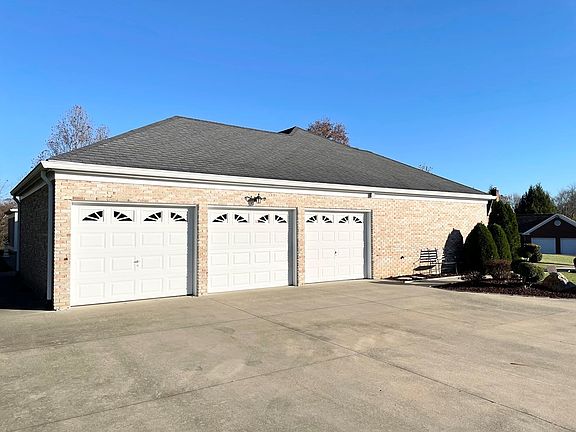 4th image of 1223 Candlewood Dr