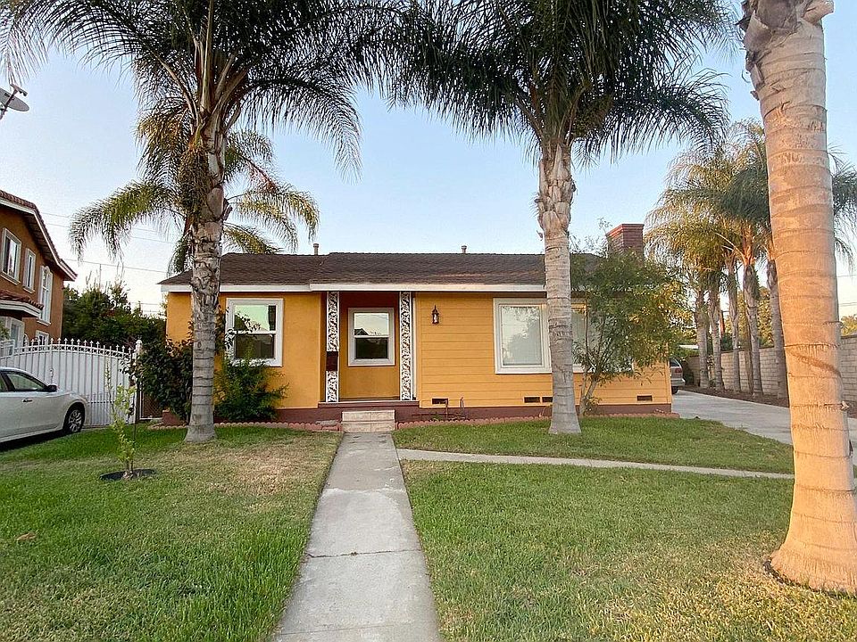 1st image of 94607 Van Aken St