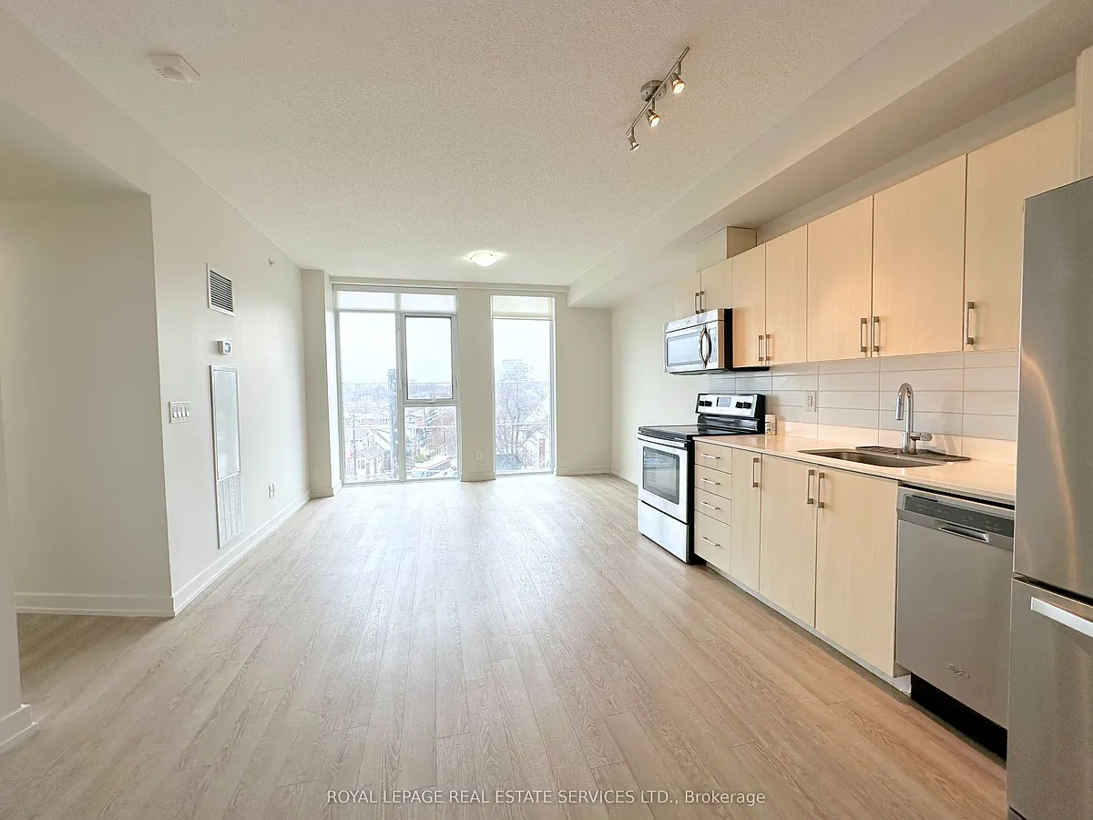 Photo 2 of 15 - 763 Woodbine Ave #504 - Toronto, ON Building Photo - 763 Woodbine Ave #504