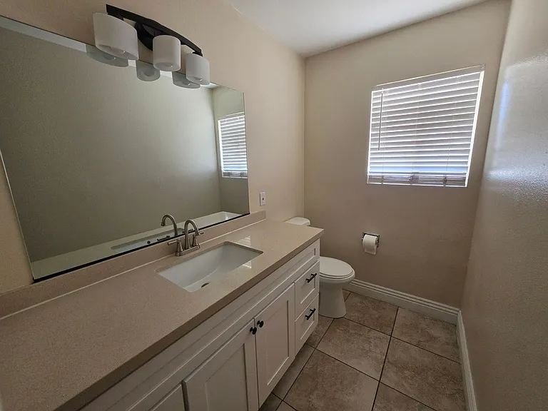 41015 Alder Ave — Photo 16