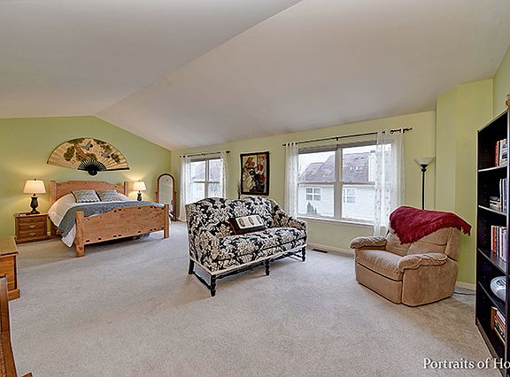 4th image of 3127 Renard Ln #1