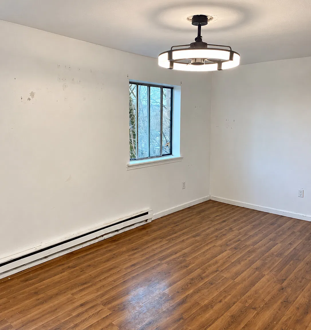 2 bed, 1.0 bath, 1222 sqft, $1,800 — Photo 2