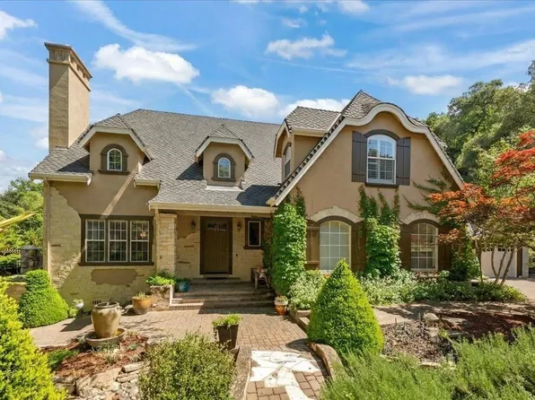 1880 Hollyhock Ln, Gilroy, CA 95020