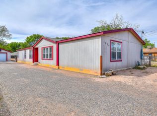 1524 Blake Rd SW, Albuquerque, NM 87105
