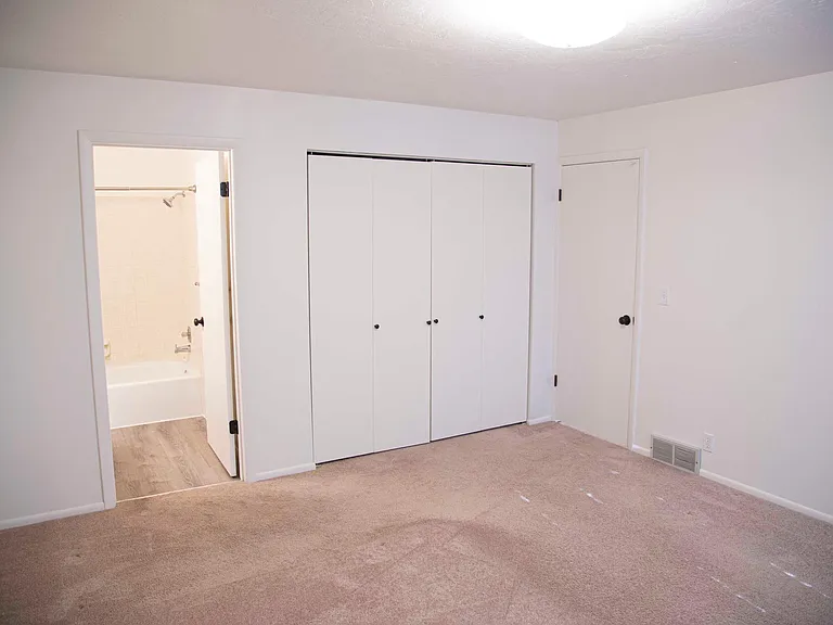 1793 S Laurelhurst Dr — Photo 10