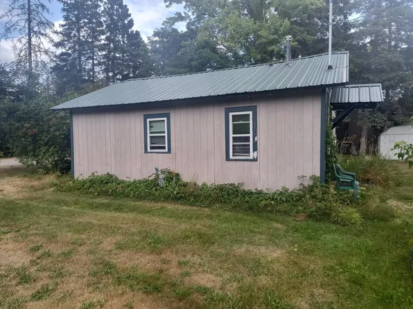 5183 Pioneer St, Rhinelander, WI 54501