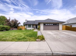 2095 NW Jackpine Pl, Redmond, OR 97756