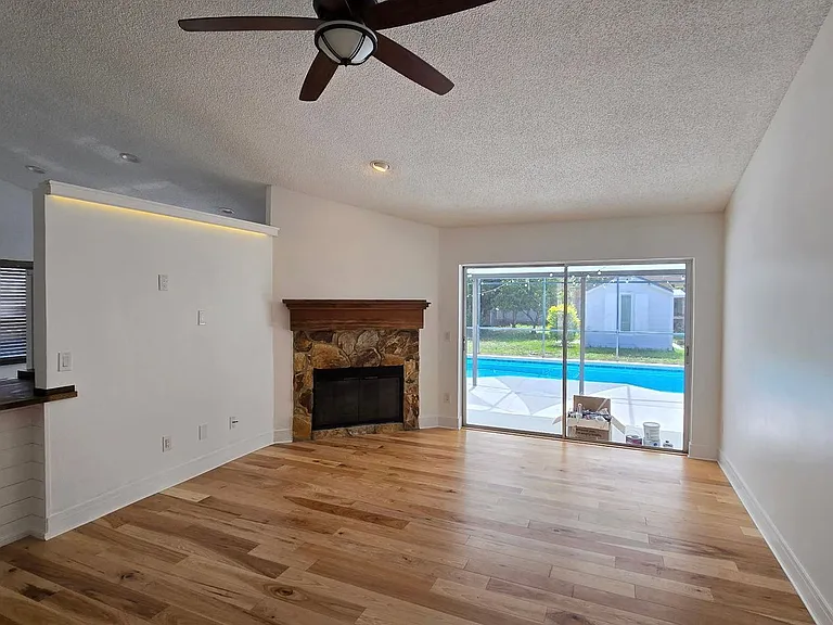 211 N Cervidae Dr — Photo 3
