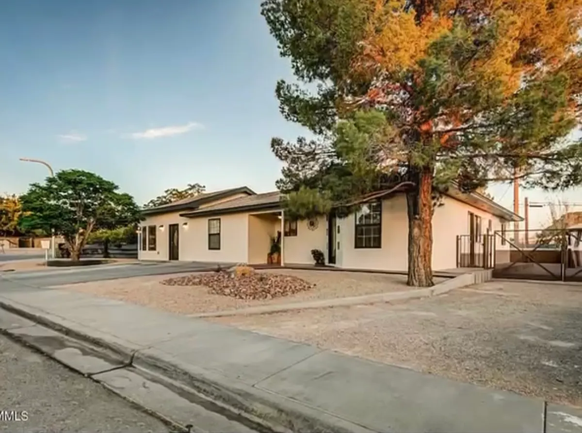 Building Photo - 1534 Corbett Dr